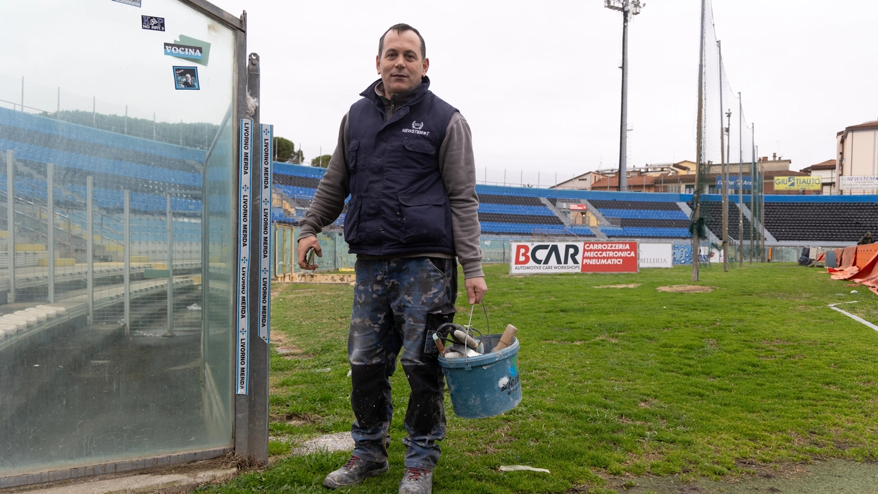 Lavori all'Arena Garibaldi (foto di Enrico Mattia Del Punta)