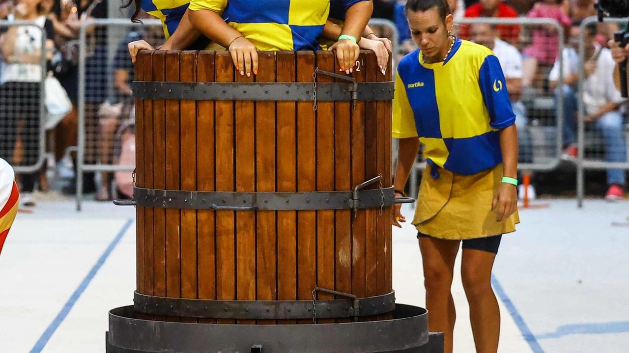 Una delle sfide tra le contrade durante l’ultima edizione del palio delle contrade a Gambassi Terme (Gasperini/FotocronacheGermogli) Una delle sfide tra le contrade durante l’ultima edizione del palio delle contrade a Gambassi Terme (Gasperini/FotocronacheGermogli)