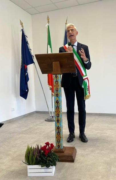 https://www.lanazione.it/image-service/view/acePublic/alias/contentid/YzUwNTFmY2EtMTdlOC00/0/atto-a-difesa-del-punto-di-erogazione.jpeg?f=1.90:1&h=630