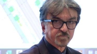 Marinoni (Confcommercio): "L’industria? Resta importante ma l’asse portante della crescita è il terziario. Il futuro dipende dagli investimenti in qualità e tecnologie" . Marinoni (Confcommercio): "L’industria? Resta importante ma l’asse portante della crescita è il terziario. Il futuro dipende dagli investimenti in qualità e tecnologie" .