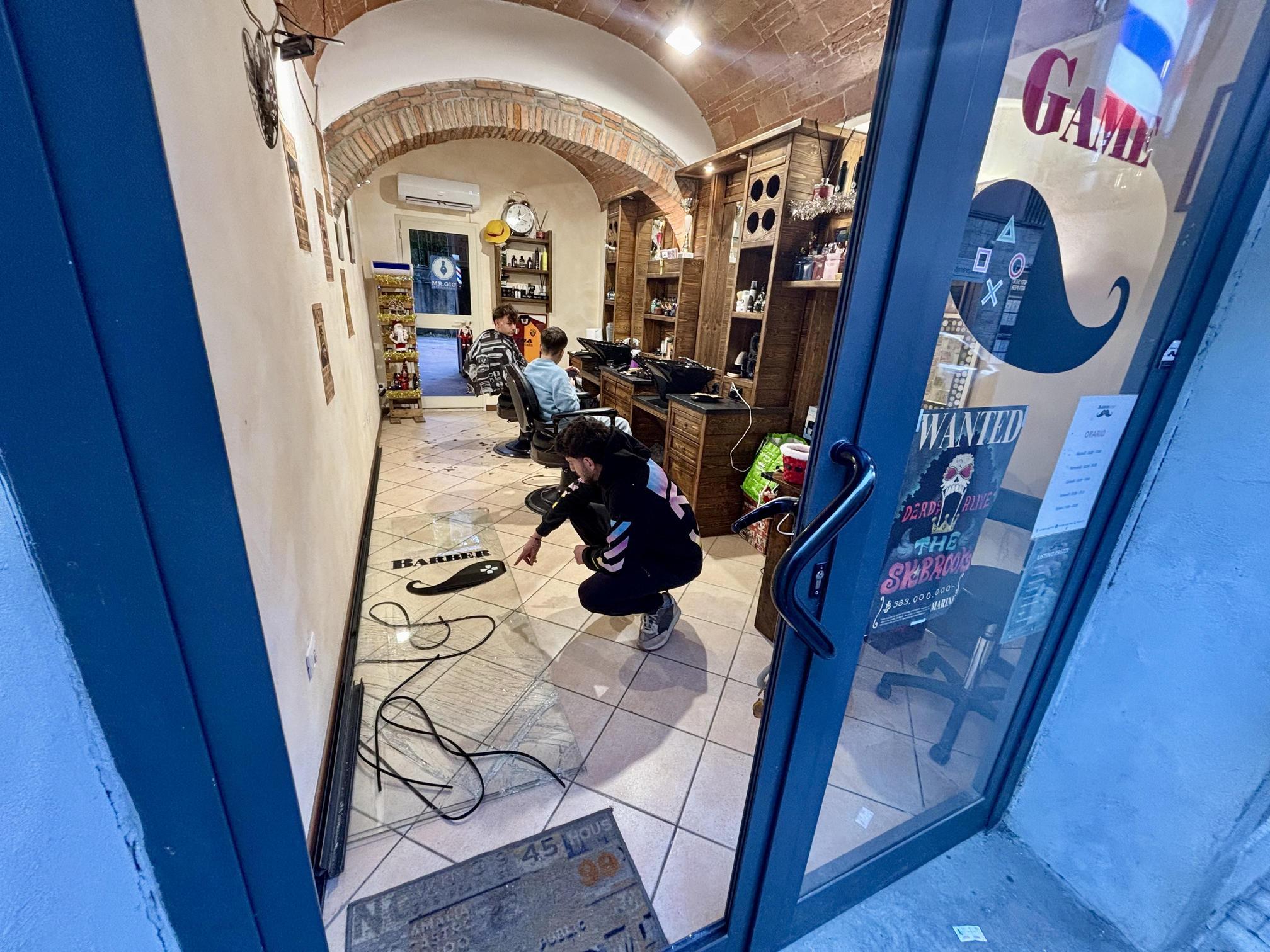 Raffica di furti in città: "Siamo esasperati" Raffica di furti in città: "Siamo esasperati"