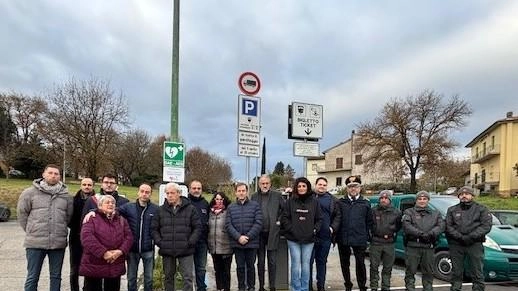 L’attivazione del defibrillatore nel parcheggio del Ponte di San Marziale, un punto strategico e molto frequentato L’attivazione del defibrillatore nel parcheggio del Ponte di San Marziale, un punto strategico e molto frequentato