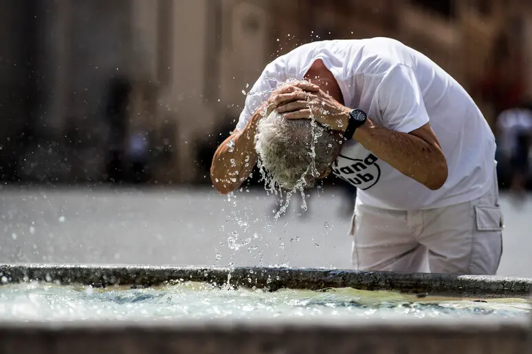 A Firenze prosegue l'ondata di calore. Ancora codice rosso in città