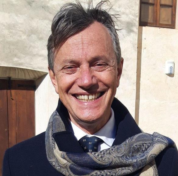 https://www.lanazione.it/image-service/view/acePublic/alias/contentid/YzVlZWUyOWEtMjA0ZC00/0/la-conferma-doppio-incarico-per-cipolletta.jpeg?f=1.90:1&w=1200