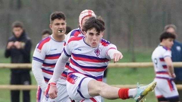 L'Unione Rugby Firenze chiude la stagione 2023 con un quarto posto inaspettato e otto giocatori convocati in azzurro. L'Unione Rugby Firenze chiude la stagione 2023 con un quarto posto inaspettato e otto giocatori convocati in azzurro.