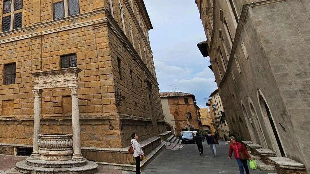"Tutelare il valore del centro storico, garantire sostenibilità e sviluppo; avanzare proposte, formulare osservazioni: Pienza apre ai cittadini". Su questo... "Tutelare il valore del centro storico, garantire sostenibilità e sviluppo; avanzare proposte, formulare osservazioni: Pienza apre ai cittadini". Su questo...