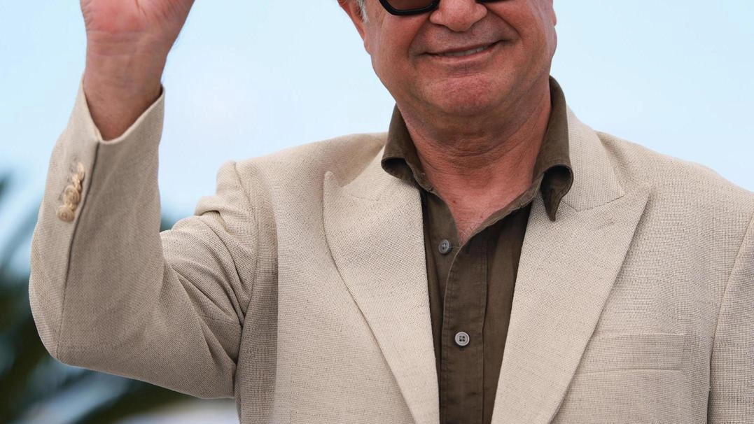 Jafar Panahi, uno dei più influenti cineasti contemporanei, sarà a Monte San Savino per condurre un workshop sul cinema Jafar Panahi, uno dei più influenti cineasti contemporanei, sarà a Monte San Savino per condurre un workshop sul cinema
