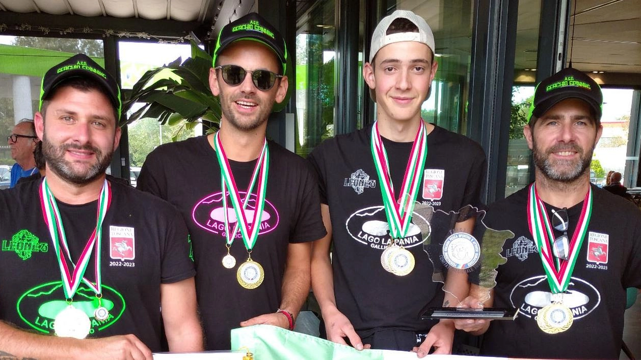 L’Asd Serchio Spinning è campione regionale di pesca sportiva; il suo presidente, Simone Marchetti, si è laureato campione regionale 2024 (foto Borghesi) L’Asd Serchio Spinning è campione regionale di pesca sportiva; il suo presidente, Simone Marchetti, si è laureato campione regionale 2024 (foto Borghesi)