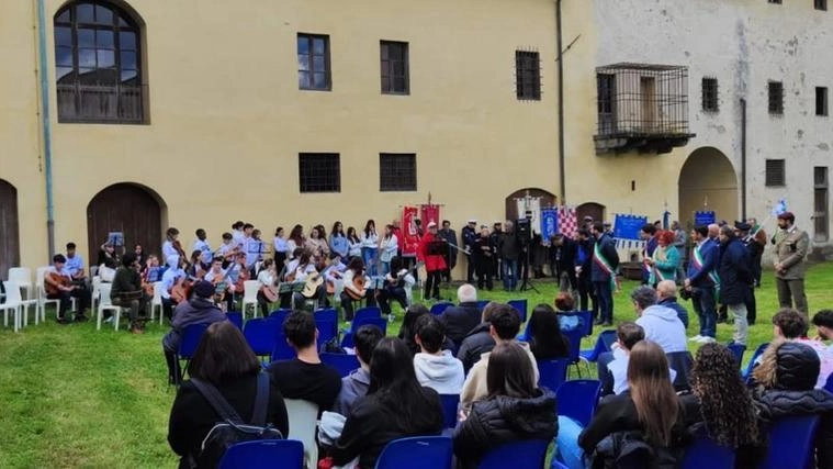 Una foto della cerimonia. di ieri alla Fortezza Santa Barbara