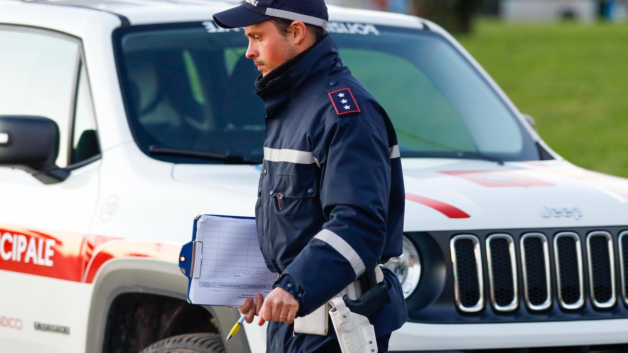 La Municipale intensifica i controlli nei supermercati di Novoli e altre zone per contrastare furti e rapine.