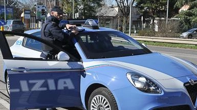 Sono 16 i nuovi. poliziotti, di cui quattro ispettori, che arriveranno in Questura a Prato Sono 16 i nuovi. poliziotti, di cui quattro ispettori, che arriveranno in Questura a Prato