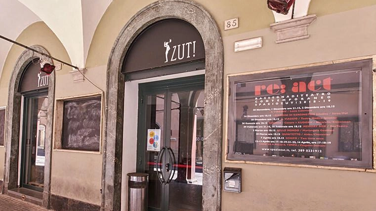 L’ingresso di ’Spazio Zut!’ nel centro di Foligno L’ingresso di ’Spazio Zut!’ nel centro di Foligno