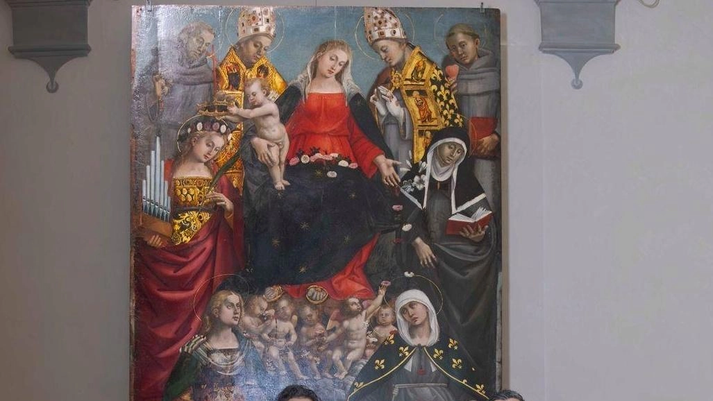 La firma del pittore rinascimentale scoperta dagli esperti a seguito di un lungo restauro. La cerimonia di restituzione a Città di Castello La firma del pittore rinascimentale scoperta dagli esperti a seguito di un lungo restauro. La cerimonia di restituzione a Città di Castello