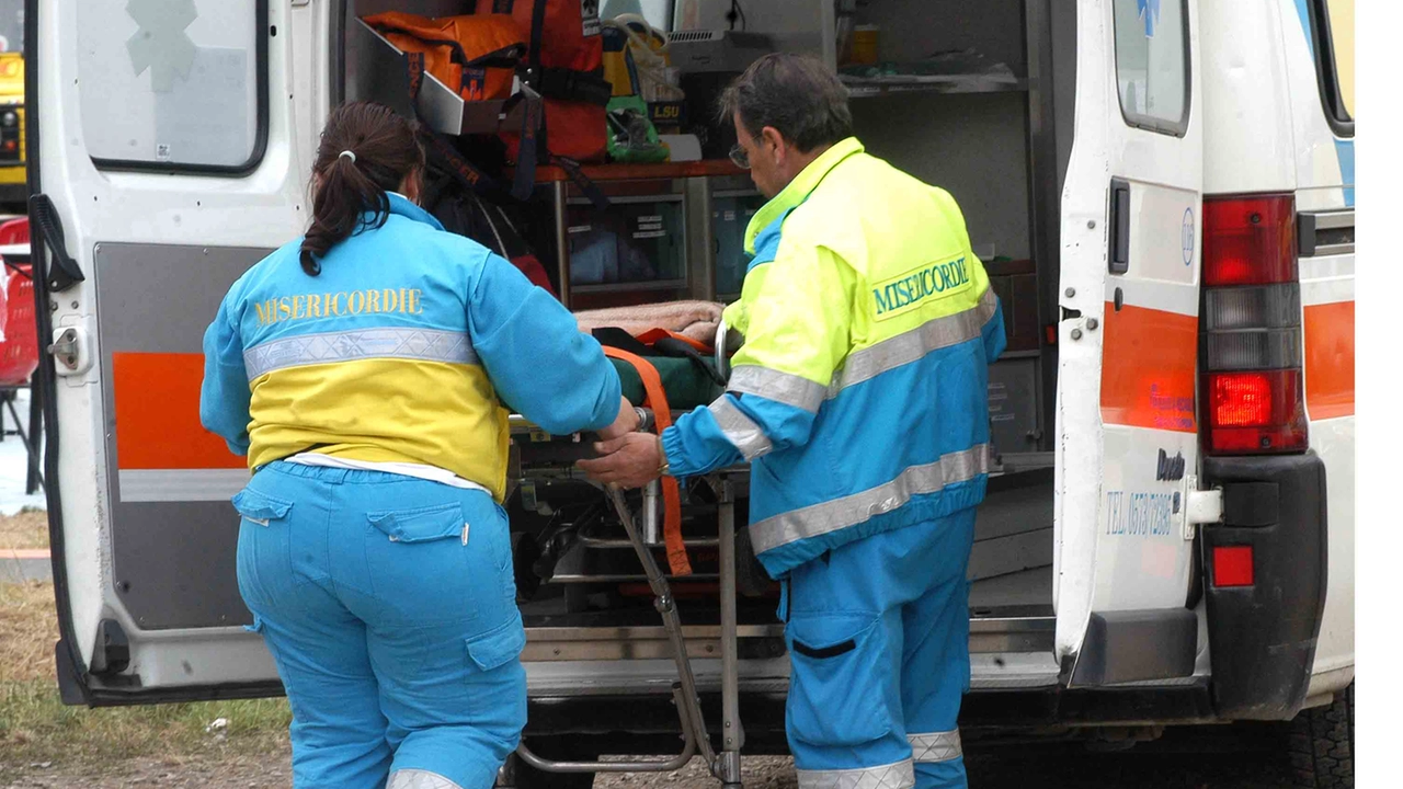 Sul posto sono intervenuti i soccorritori della Misericordia allertati dalla centrale operativa del 112