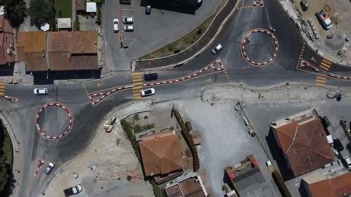 Gli ultimi interventi, prima della fine dell’opera tanto attesa. Si avvicina ad ampie falcate la fine del cantiere sulla doppia... Gli ultimi interventi, prima della fine dell’opera tanto attesa. Si avvicina ad ampie falcate la fine del cantiere sulla doppia...