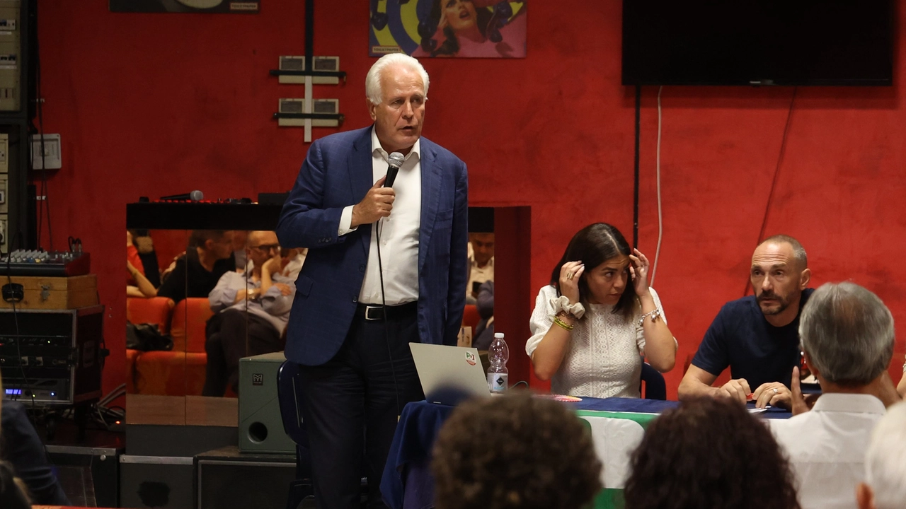 Eugenio Giani durante a reunião de liderança regional do Partido Democrata (Foto de Giuseppe Cabras / NewPressPhoto)