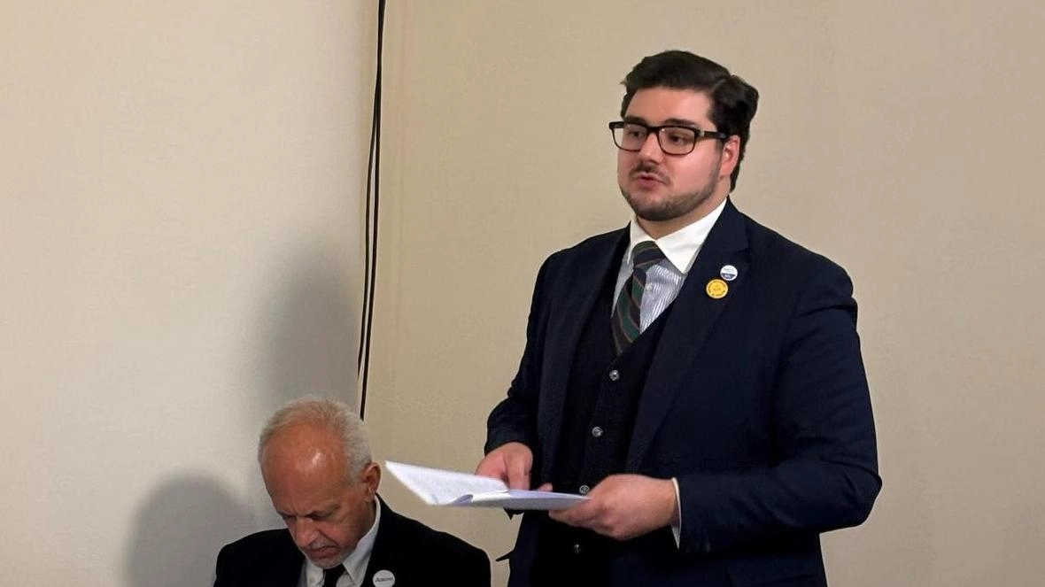 Il segretario provinciale Manca Benedetti: "La destra avanza grazie all’immobilismo dell’opposizione". Il segretario provinciale Manca Benedetti: "La destra avanza grazie all’immobilismo dell’opposizione".