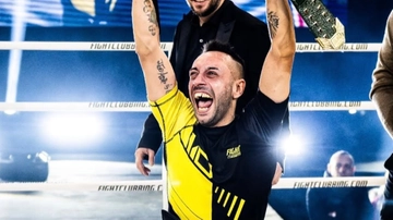 La lezione di Simone Dessi, campione di paraboxe: “Dobbiamo dare valore alla nostra esistenza, buttarsi giù non serve”
