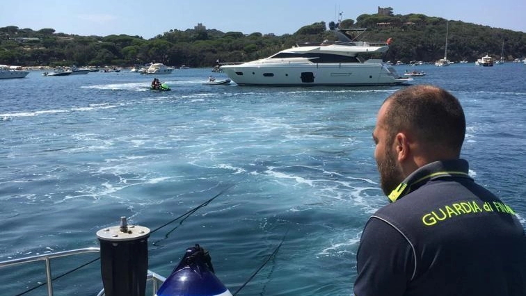 Il recupero della guardia di finanza Il recupero della guardia di finanza