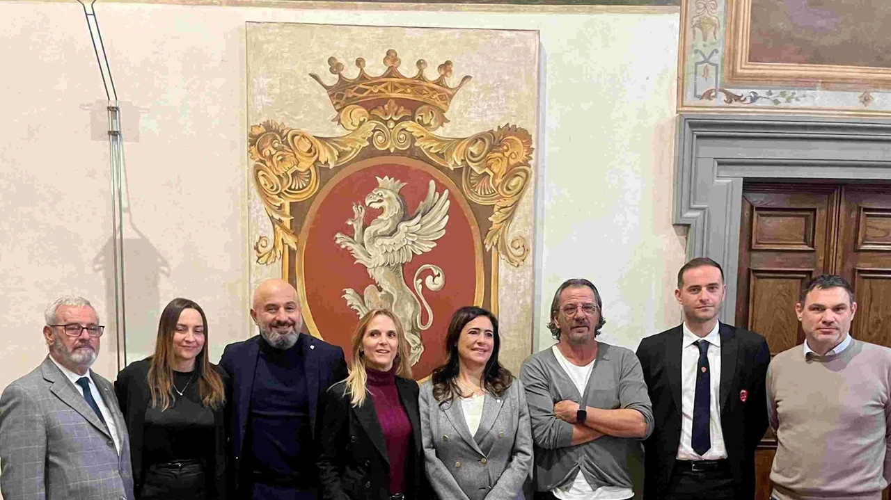 L'associazione "Sos Villaggi dei Bambini" promuove la Convenzione Onu sui diritti dell'infanzia con la "Partita della Solidarietà" il 30 novembre a Perugia, coinvolgendo ex calciatori e attori per sensibilizzare sull'importanza di garantire i diritti dei bambini. L'associazione "Sos Villaggi dei Bambini" promuove la Convenzione Onu sui diritti dell'infanzia con la "Partita della Solidarietà" il 30 novembre a Perugia, coinvolgendo ex calciatori e attori per sensibilizzare sull'importanza di garantire i diritti dei bambini.