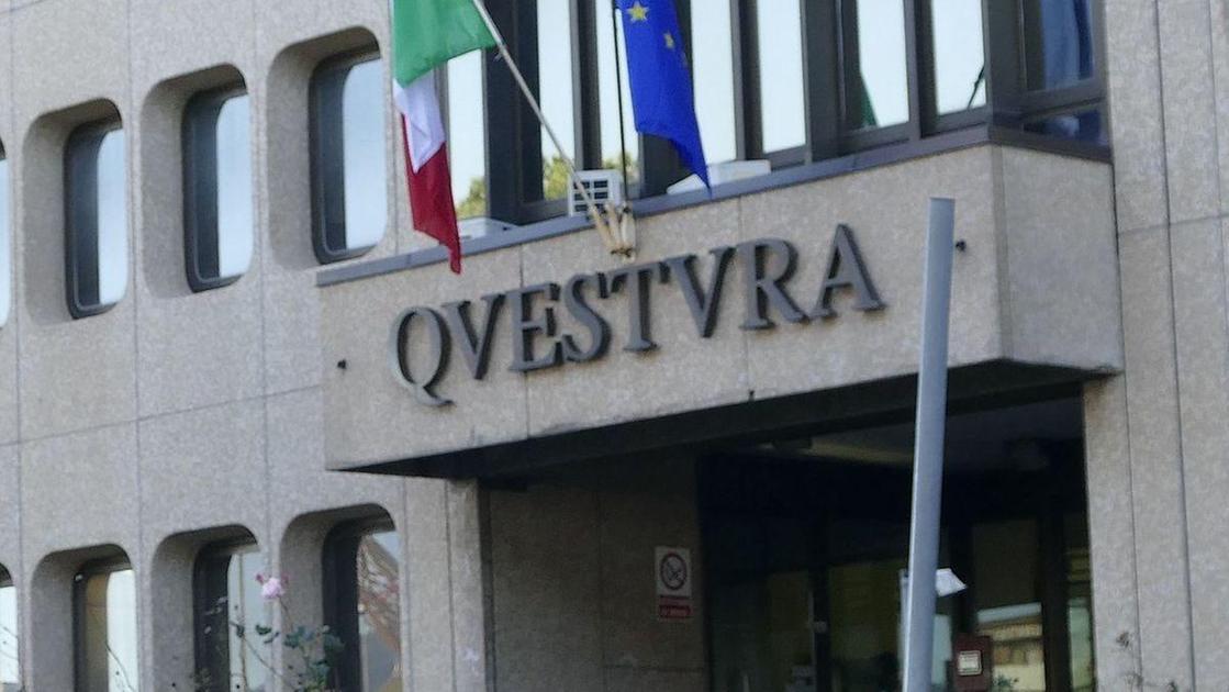 https://www.lanazione.it/image-service/view/acePublic/alias/contentid/YzcyNTI0YTctOWY0OS00/0/la-prefettura-e-ancora-alla-ricerca-di-una-nuova-casa-per-la-polizia.jpeg?f=16:9&w=1200&h=630