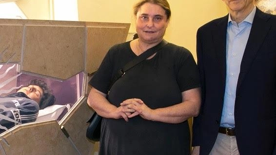I genitori alla tomba di Carlo Acutis I genitori alla tomba di Carlo Acutis
