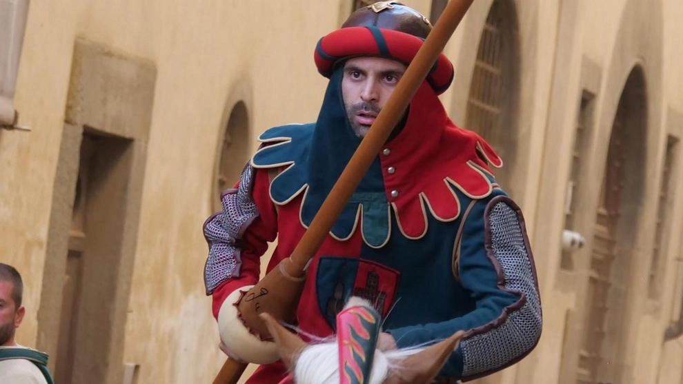Nella serata dell’alcoltest volontario massima attenzione al corteo storico per evitare tensioni. Ma sta al buonsenso di tutti non rovinare la festa. Nella serata dell’alcoltest volontario massima attenzione al corteo storico per evitare tensioni. Ma sta al buonsenso di tutti non rovinare la festa.
