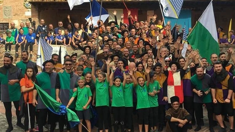 Una bella immagine di una delle precedenti edizioni della Festa dei rioni in Certaldo Alto Una bella immagine di una delle precedenti edizioni della Festa dei rioni in Certaldo Alto