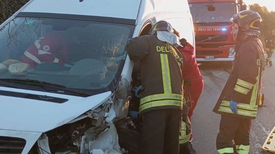 Una donna di 65 anni è stata ricoverata in gravi condizioni dopo essere stata investita da un’auto mentre attraversava la... Una donna di 65 anni è stata ricoverata in gravi condizioni dopo essere stata investita da un’auto mentre attraversava la...