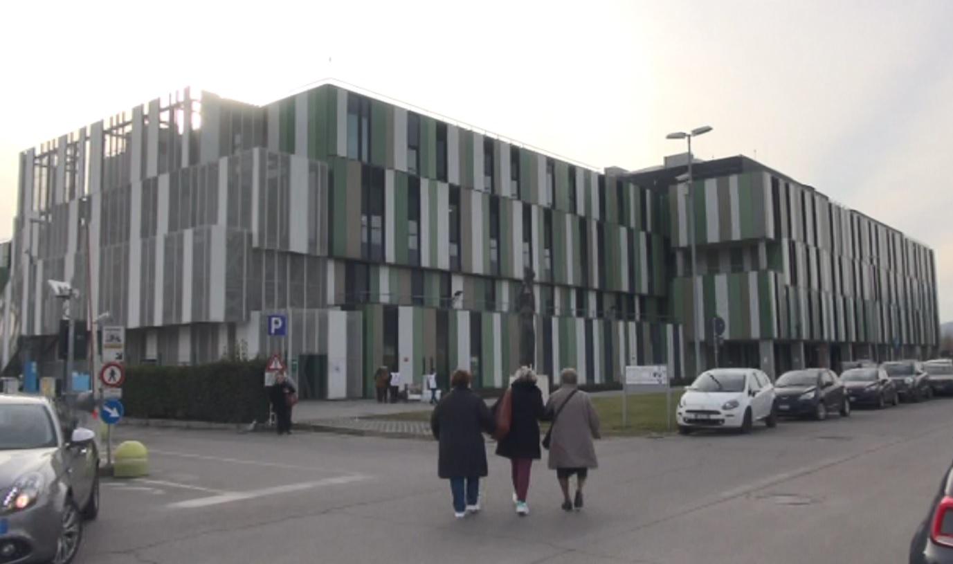 Anziana violentata a Pistoia: la comunità maliana chiede giustizia e si scusa con la vittima Anziana violentata a Pistoia: la comunità maliana chiede giustizia e si scusa con la vittima