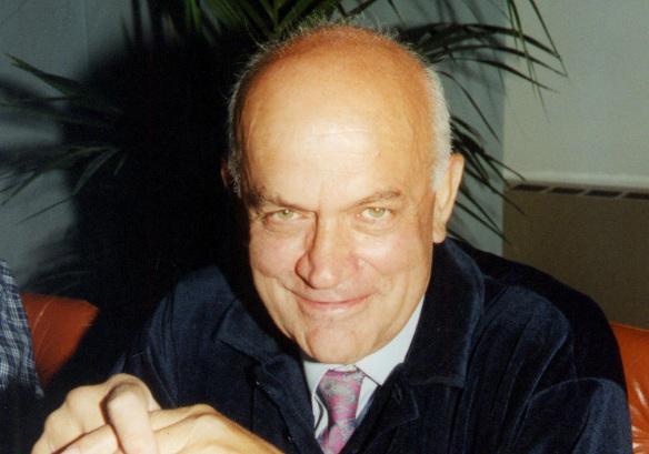 https://www.lanazione.it/image-service/view/acePublic/alias/contentid/YzdmMDE2OGEtOWUxZS00/0/la-scomparsa-di-aldo-zanchetta-una-vita-nel-segno-della-pace-tra-impegno-civile-e-imprenditoriale.jpeg?f=1.90:1&w=1200