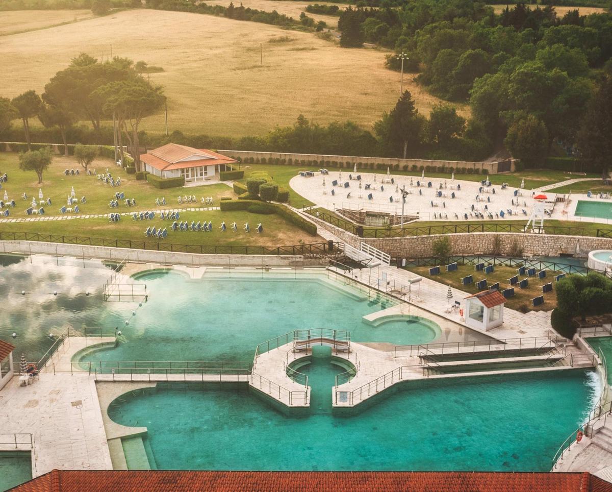 Terme di Saturnia: molte proposte anche fuori dalle piscine Terme di Saturnia: molte proposte anche fuori dalle piscine