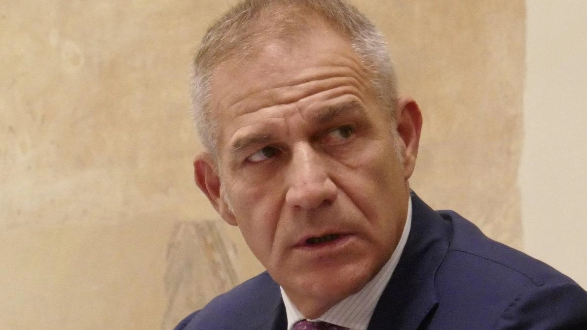 L'assemblea dei soci di Estra Spa a Prato sottolinea l'importanza dell'unità e della collaborazione per una crescita sostenibile e condivisa, con focus su innovazione e sinergie con altre multiutility toscane e marchigiane. L'assemblea dei soci di Estra Spa a Prato sottolinea l'importanza dell'unità e della collaborazione per una crescita sostenibile e condivisa, con focus su innovazione e sinergie con altre multiutility toscane e marchigiane.