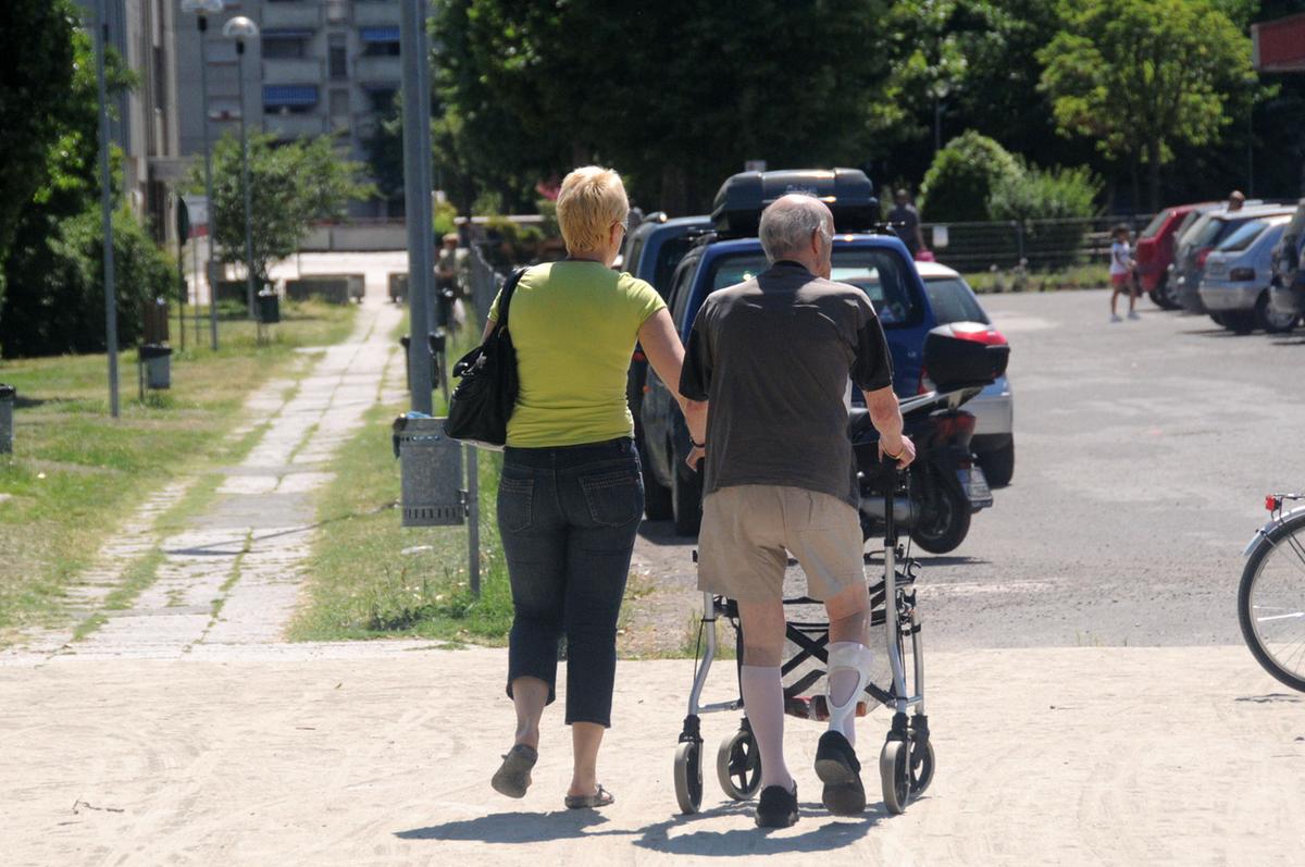 Colf, assistenti e badanti. Domanda in forte crescita, quali sono i profili più richiesti Colf, assistenti e badanti. Domanda in forte crescita, quali sono i profili più richiesti