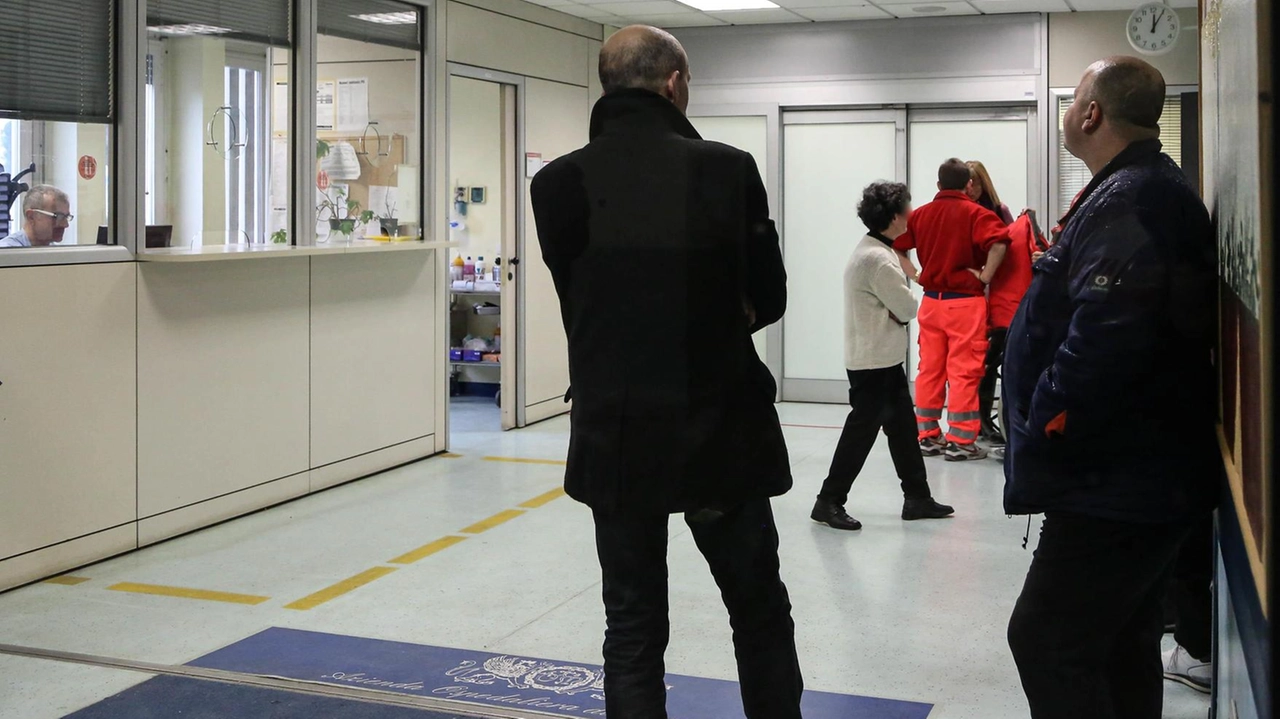 Tredici persone all’ospedale per intossicazione alcolica, tre sono minori Tredici persone all’ospedale per intossicazione alcolica, tre sono minori