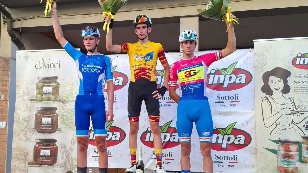 La prima edizione juniores del Gran Premio Comune di Cerreto Guidi ha premiato il costaricano Enrique Sebastian Castro Castro (sul... La prima edizione juniores del Gran Premio Comune di Cerreto Guidi ha premiato il costaricano Enrique Sebastian Castro Castro (sul...