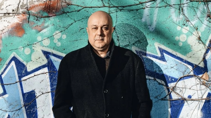 Nikos