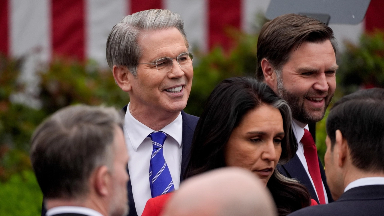Scott Bessent con JD Vance (Ansa)