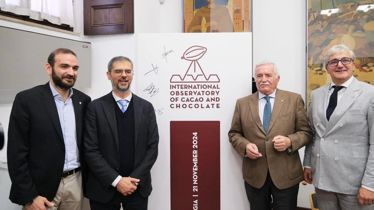 La lettera di intenti è stata firmata. ieri a Palazzo Donini dai rappresentanti della Camera di Commercio, del Comune e delle due Università