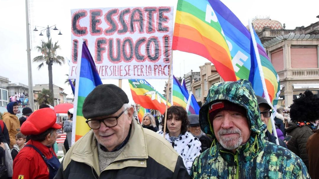 L’appuntamento è per domani sotto il loggiato di palazzo . Pretorio e nasce dall’iniziativa. di alcuni sindacati e cittadini. .