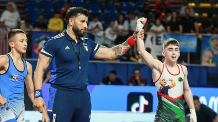 lotta nikolò zeka campione italiano di lotta
