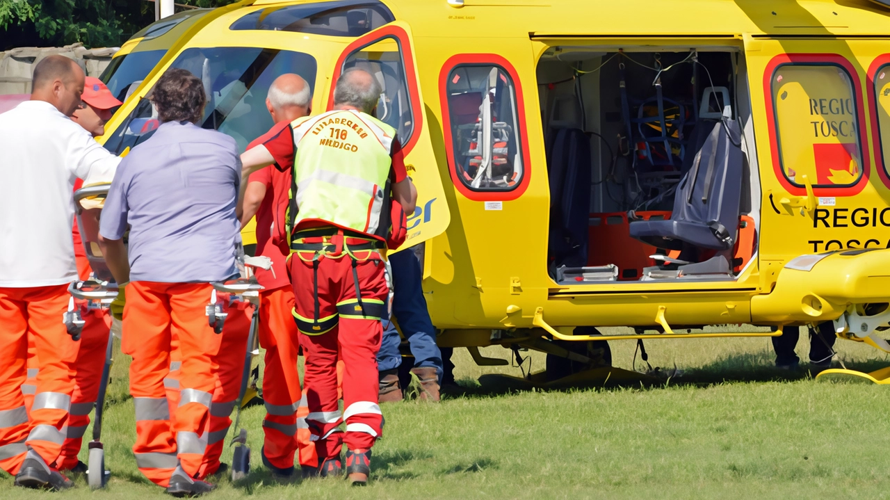 La donna è stata soccorso è portata al Cto di Firenze con Pegaso La donna è stata soccorso è portata al Cto di Firenze con Pegaso
