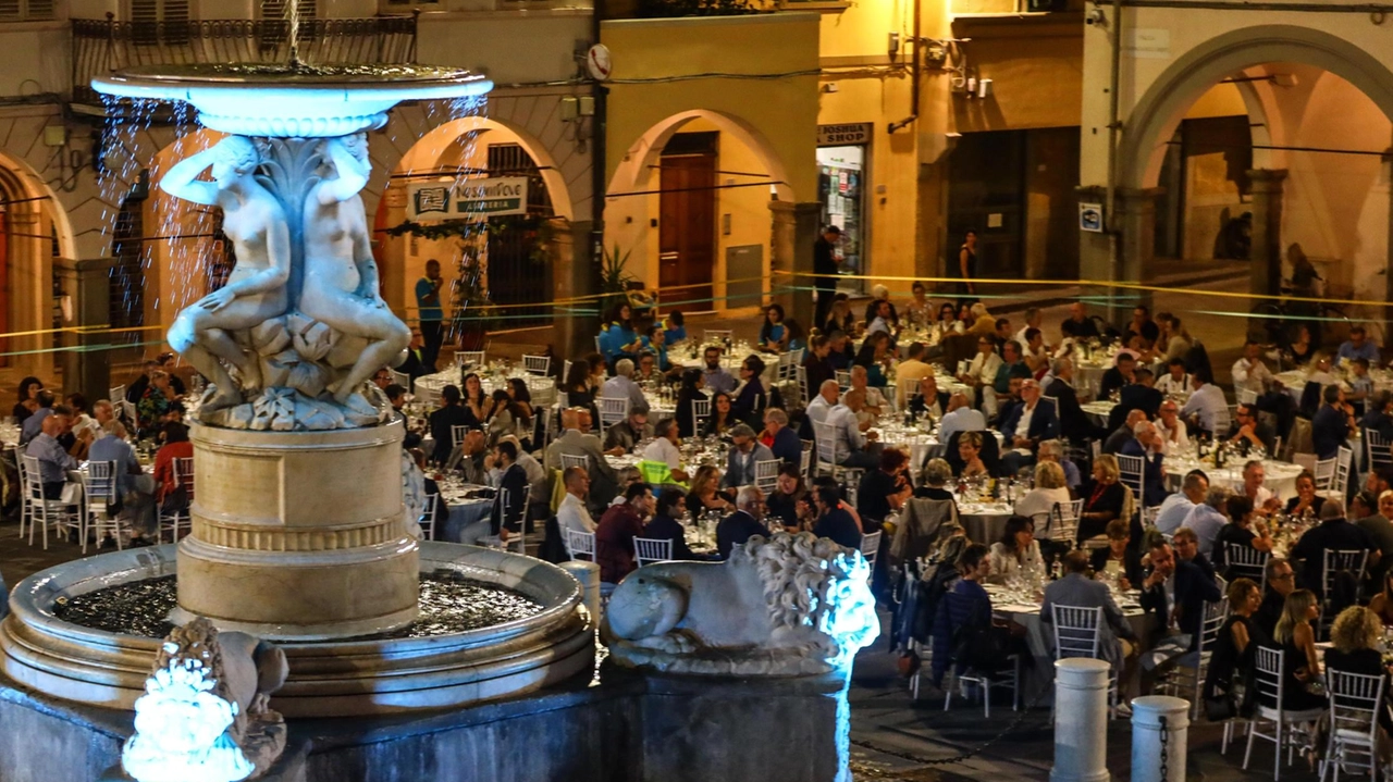 Un momento della partecipatissima cena dello scorso anno (. Gasperini/Germogli Un momento della partecipatissima cena dello scorso anno (. Gasperini/Germogli