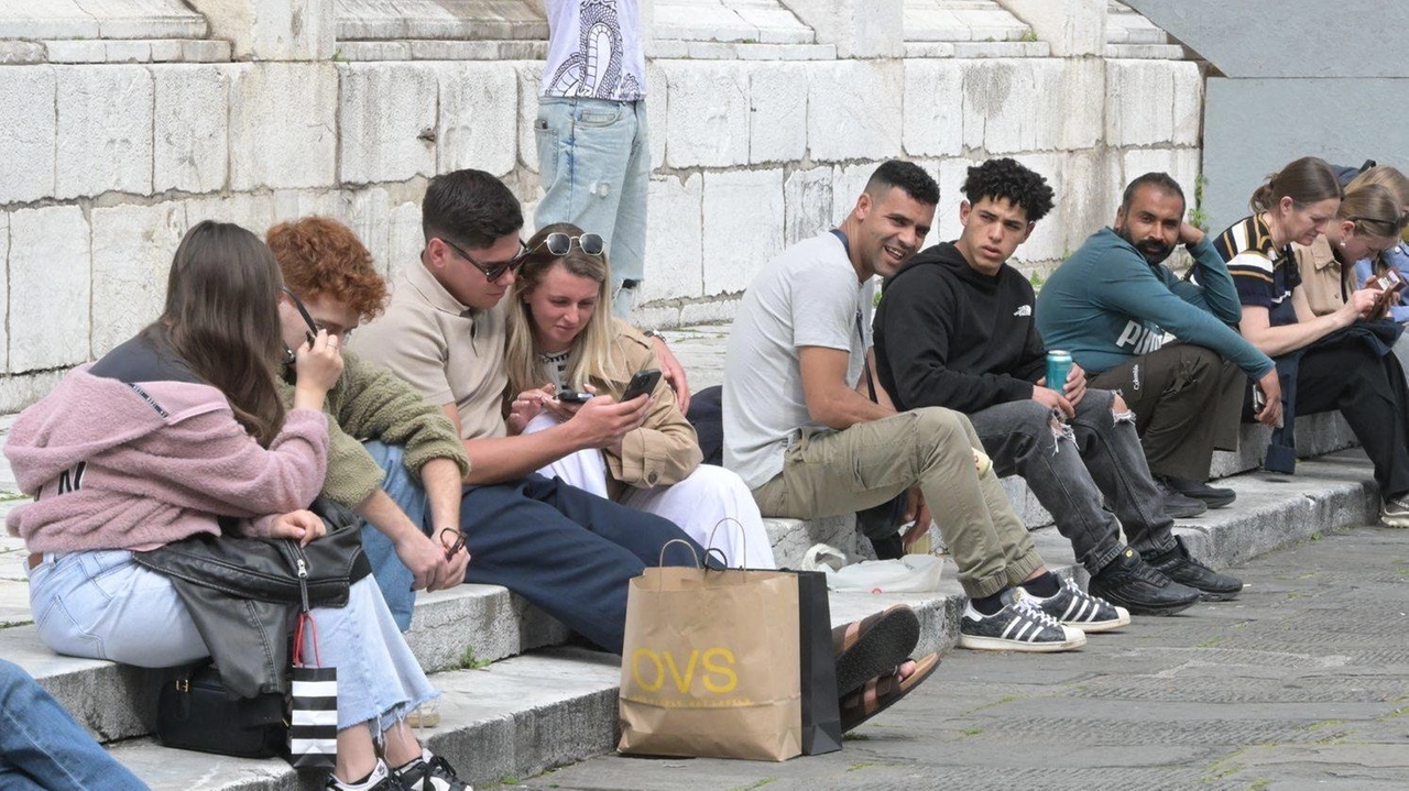 Tutto pronto per “Economia e turismo: due strade, una direzione”, la tavola rotonda aperta al pubblico e con grandi ospiti,... Tutto pronto per “Economia e turismo: due strade, una direzione”, la tavola rotonda aperta al pubblico e con grandi ospiti,...