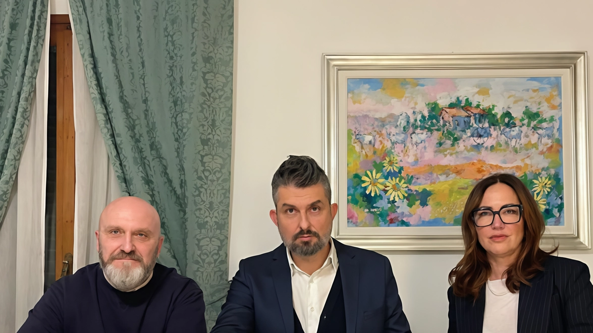L’incontro di ieri dove è stato detto il motivo del divorzio delle Liste civiche. Da sinistra: Daniele Marzi, Claudio Lalli e Stella Scarnicci L’incontro di ieri dove è stato detto il motivo del divorzio delle Liste civiche. Da sinistra: Daniele Marzi, Claudio Lalli e Stella Scarnicci