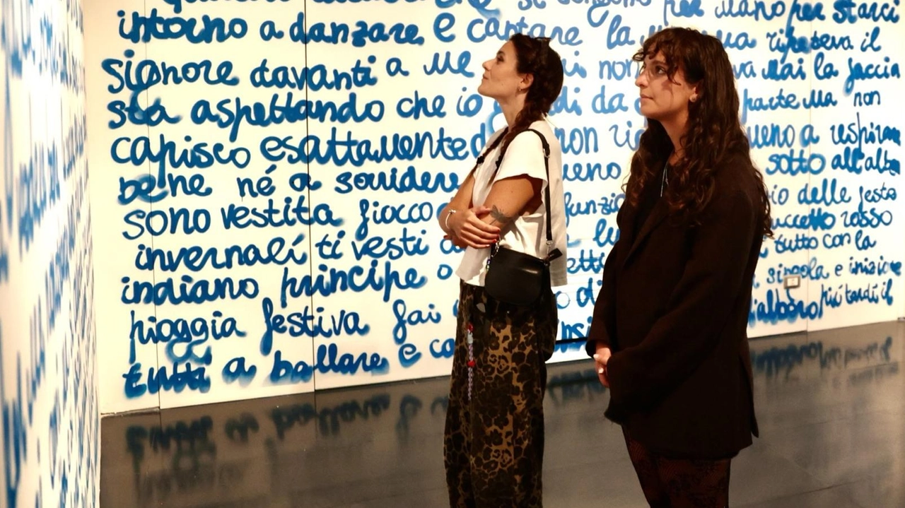 Domani apre al pubblico ’Ho paura di disegnare mia madre’ dell’artista ucraina Oleksandra Horobets, una mostra che mette al centro degli eventi il lavoro di un’artista e la storia di un paese travagliato dal terribile conflitto bellico Domani apre al pubblico ’Ho paura di disegnare mia madre’ dell’artista ucraina Oleksandra Horobets, una mostra che mette al centro degli eventi il lavoro di un’artista e la storia di un paese travagliato dal terribile conflitto bellico