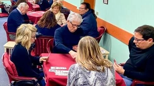 Il gioco e la beneficenza uniscono la sezione di Massa Carrara di Aias Onlus e il circolo Burraco ‘Il... Il gioco e la beneficenza uniscono la sezione di Massa Carrara di Aias Onlus e il circolo Burraco ‘Il...