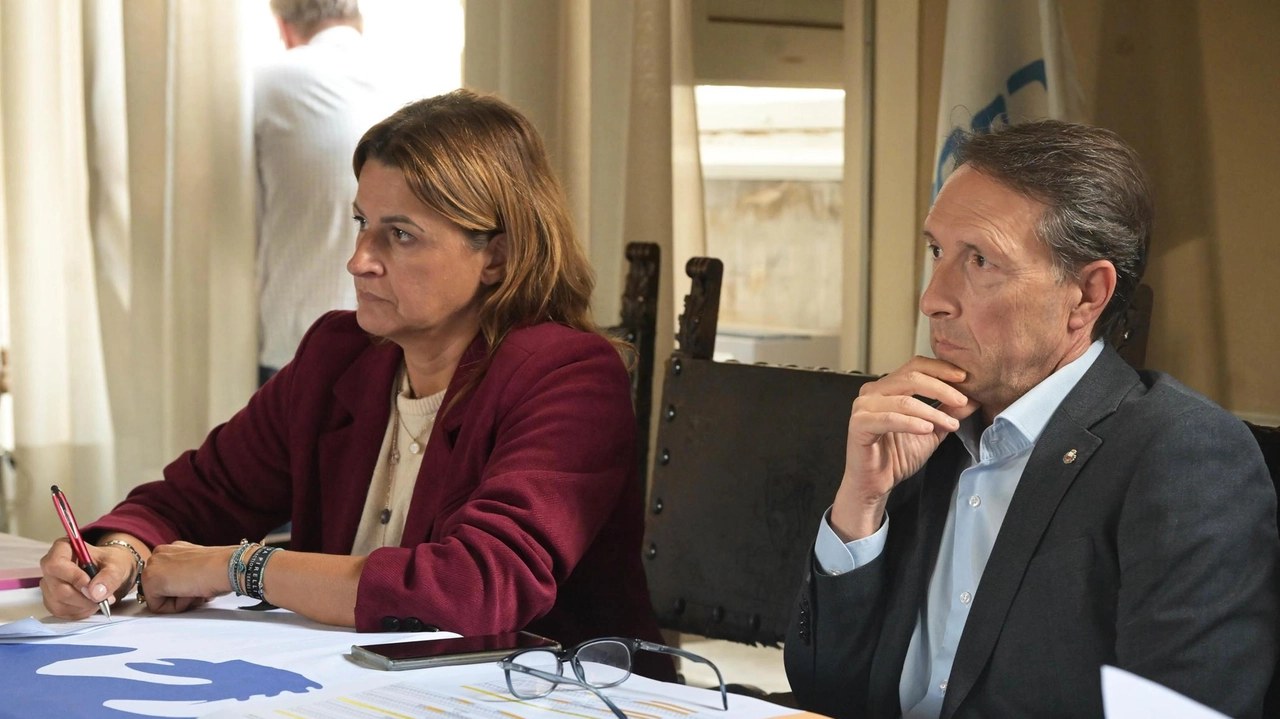 L’incontro con gli assessori Remo Santini e Paola Granucci è avvenuto a Palazzo Sani “Pronti a concedere qualcosa nella Ztl B, ma occorre preservare l’area monumentale“ . L’incontro con gli assessori Remo Santini e Paola Granucci è avvenuto a Palazzo Sani “Pronti a concedere qualcosa nella Ztl B, ma occorre preservare l’area monumentale“ .