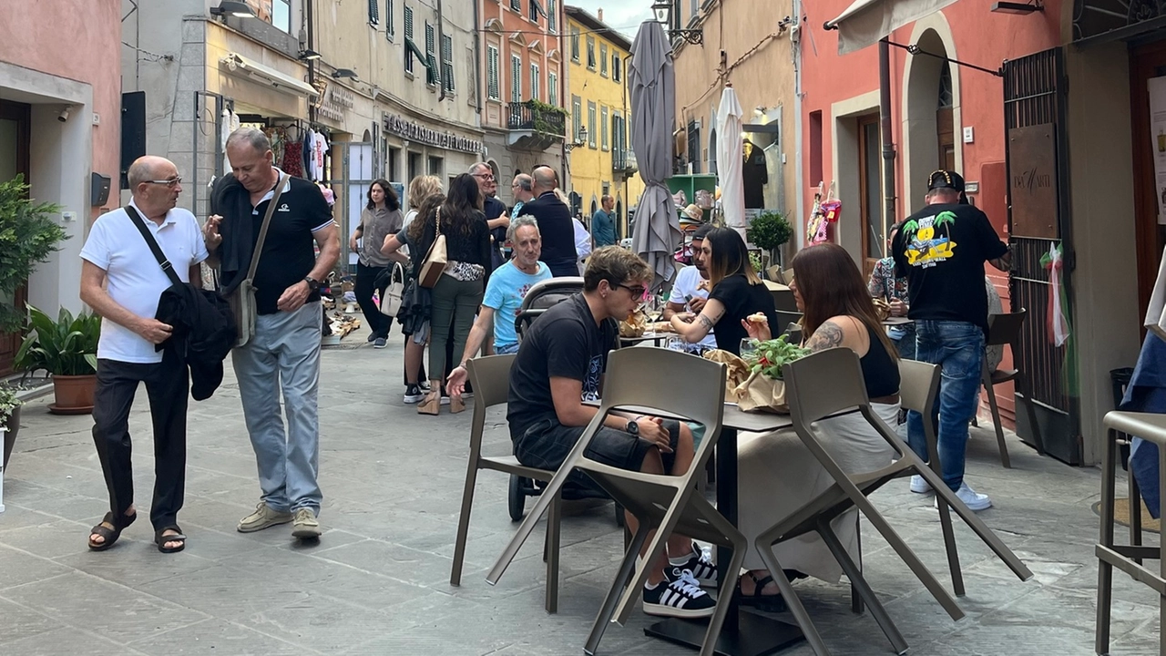 Il centro storico di Peccioli (foto Bongianni per Germogli) Il centro storico di Peccioli (foto Bongianni per Germogli)