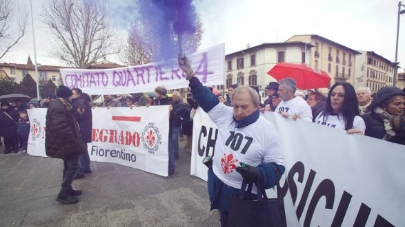 Un momento della protesta in piazza Puccini nei mesi scorsi